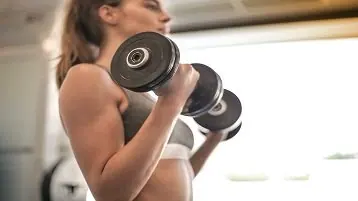 Como associar corrida e musculação