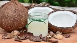 Óleo de coco faz mal? Entenda esta polêmica