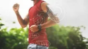 Como começar a correr, homem de vermelho correndo ao ar livre