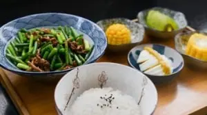 Arroz, vegetais, ovo