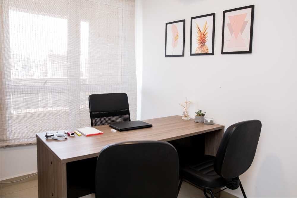 Sala de atendimento nutricional com luz natural, São Paulo
